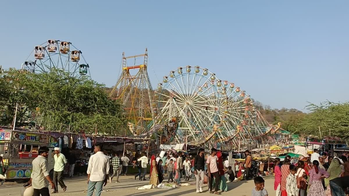 सुकड़ी नदी तट पर उमड़ा आस्था का जनसैलाब — गौतम ऋषि महादेव भूरिया बाबा मेले में लाखों मीणा समाज के श्रद्धालु हुए एकत्रित